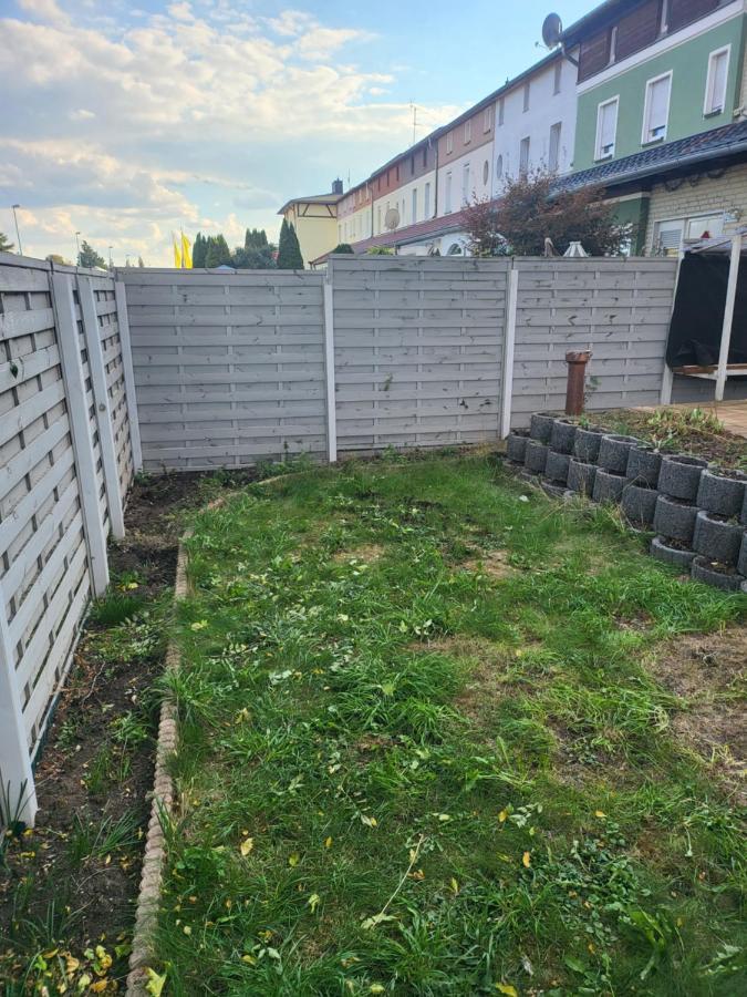 Modernes Behagliches Haus Mit Kamin, Terrasse Und Garten Magdeburg Exterior foto