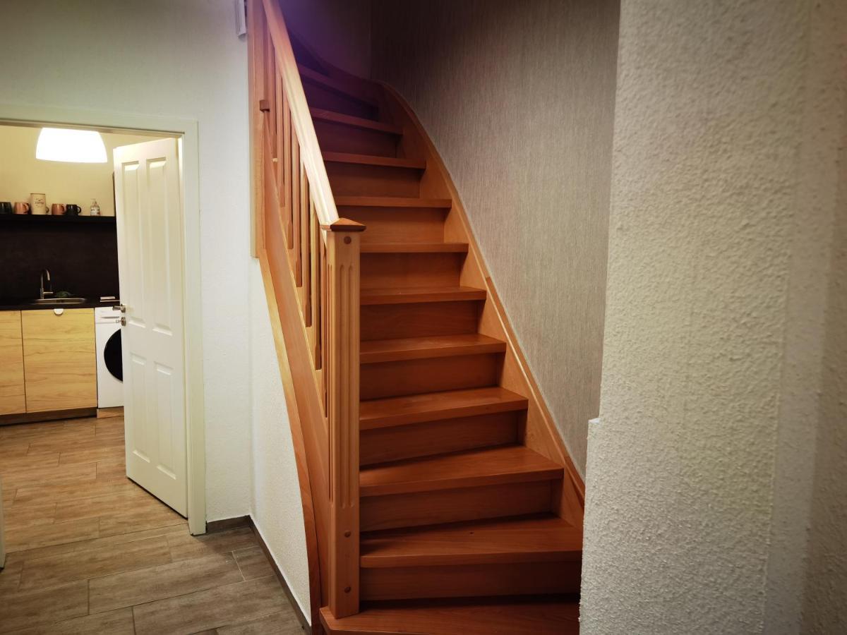 Modernes Behagliches Haus Mit Kamin, Terrasse Und Garten Magdeburg Exterior foto