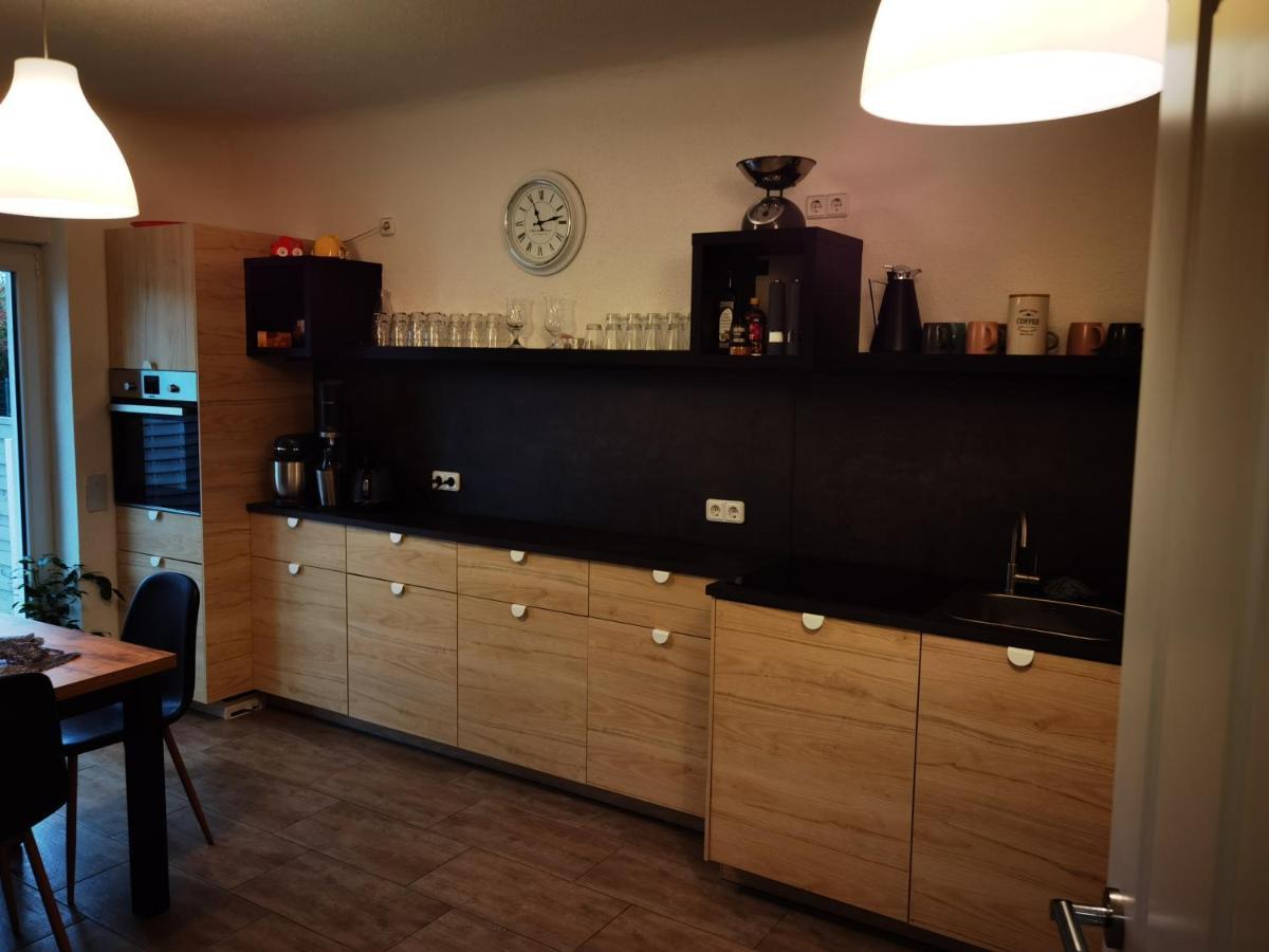 Modernes Behagliches Haus Mit Kamin, Terrasse Und Garten Magdeburg Exterior foto